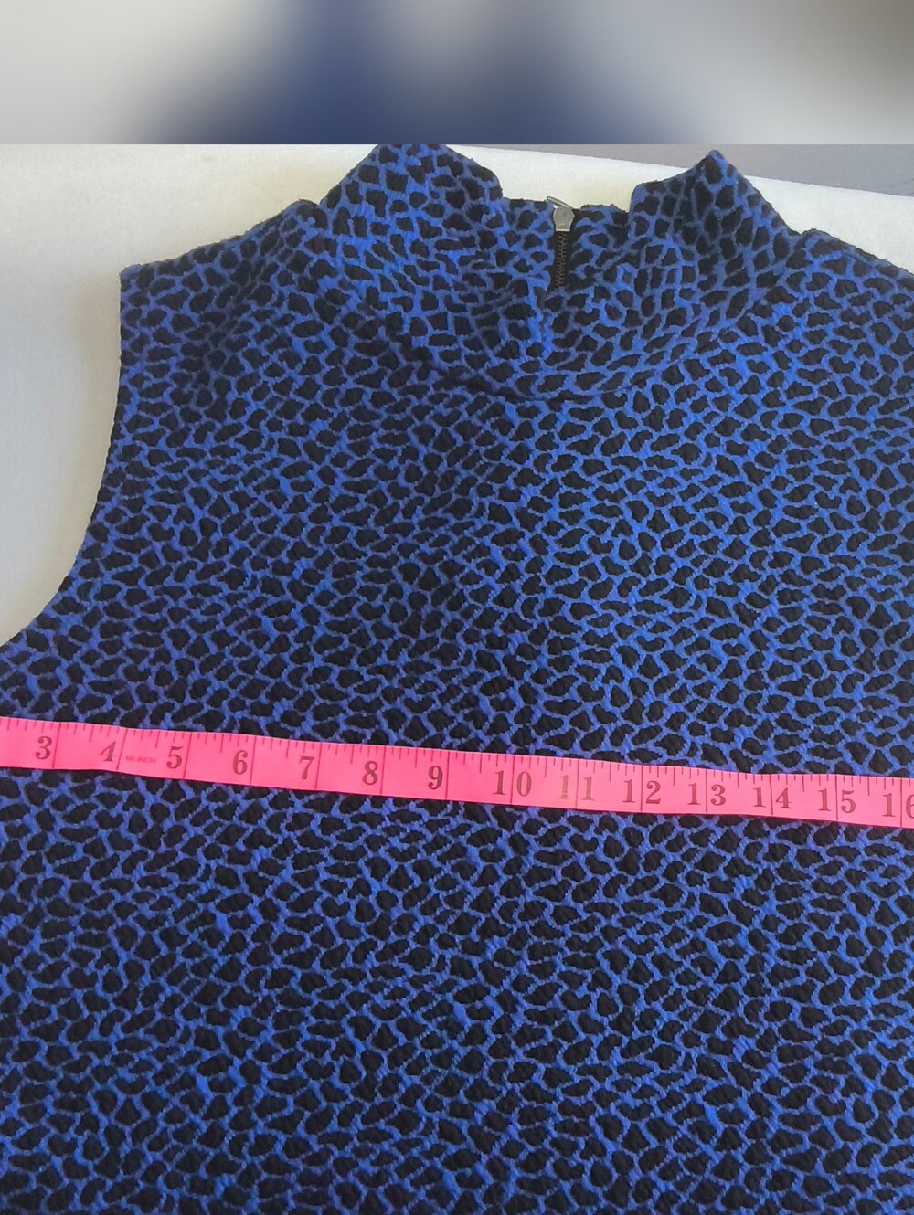 Reitmans Blue & Black Animal Print Sleeveless Mock Neck Top – XL - Picture 3 of 9